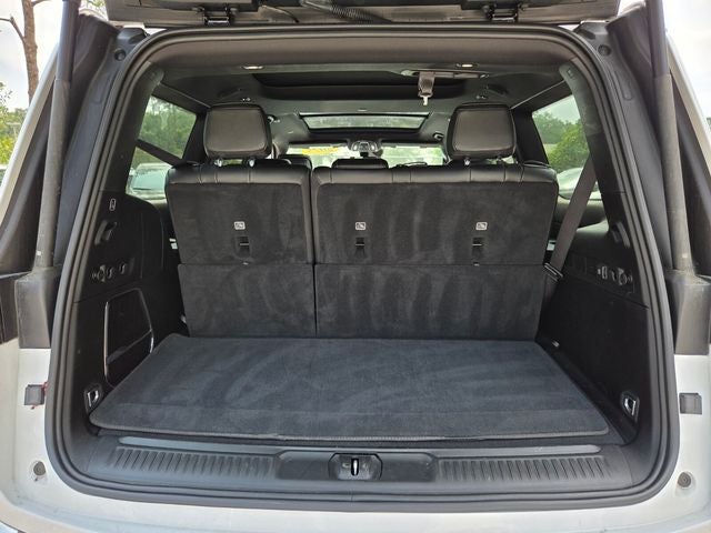 2024 Jeep Wagoneer Base