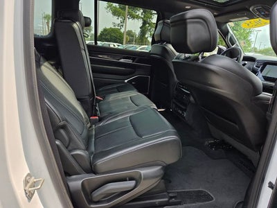 2024 Jeep Wagoneer Base