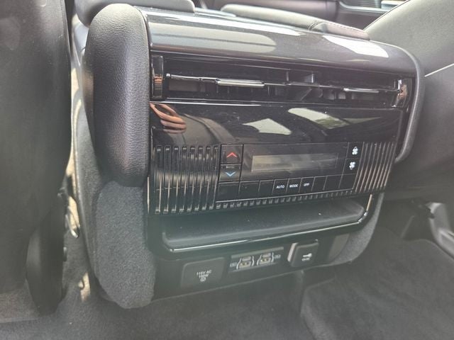 2024 Jeep Wagoneer Base