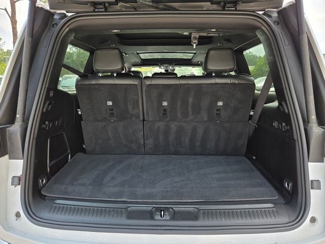 2024 Jeep Wagoneer Base