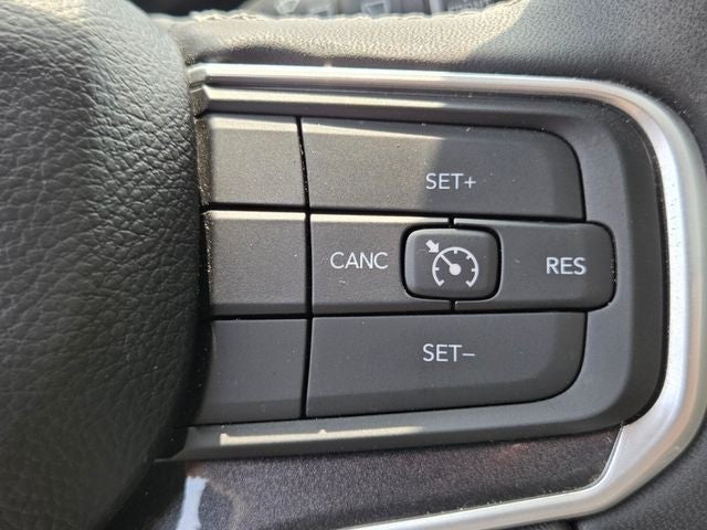 2024 Jeep Wagoneer Base