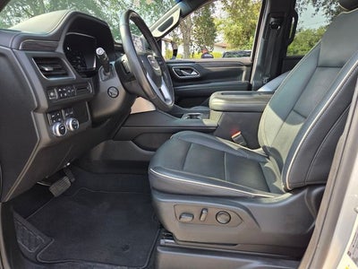 2022 GMC Yukon SLT
