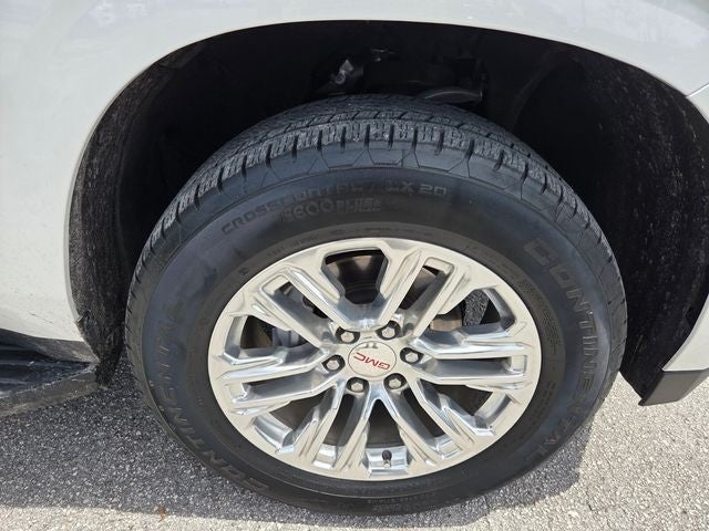 2022 GMC Yukon SLT
