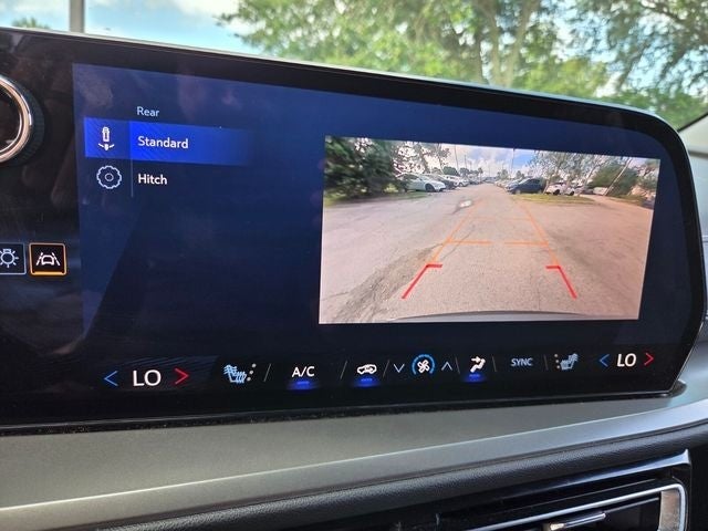 2025 Chevrolet Traverse LT 2LT