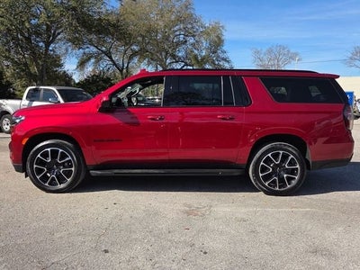 2023 Chevrolet Suburban RST