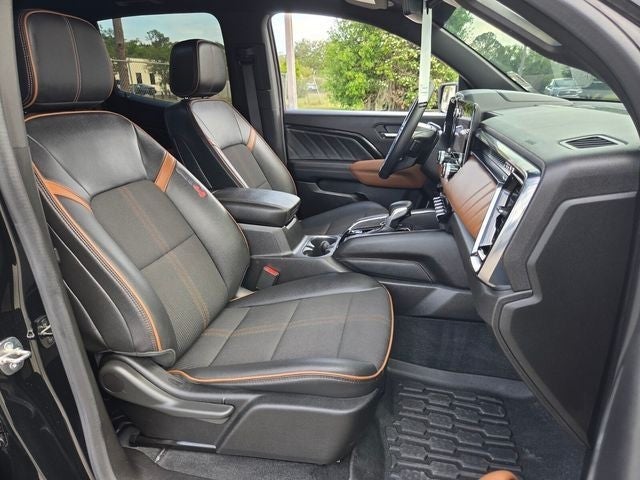 2023 GMC Canyon AT4