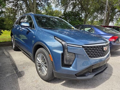 2024 Cadillac XT4 Premium Luxury