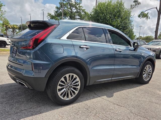 2024 Cadillac XT4 Premium Luxury