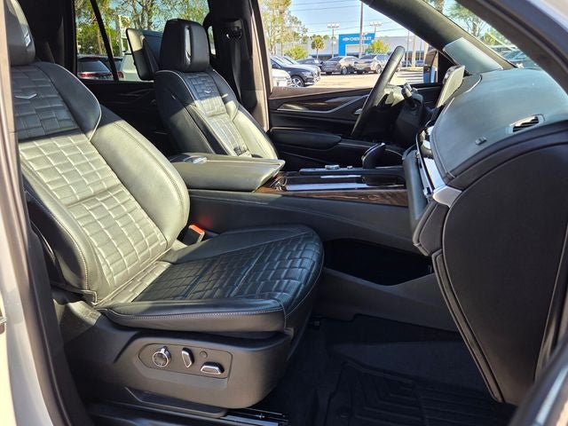 2022 Cadillac Escalade Sport Platinum