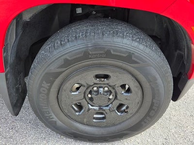 2023 Nissan Frontier S