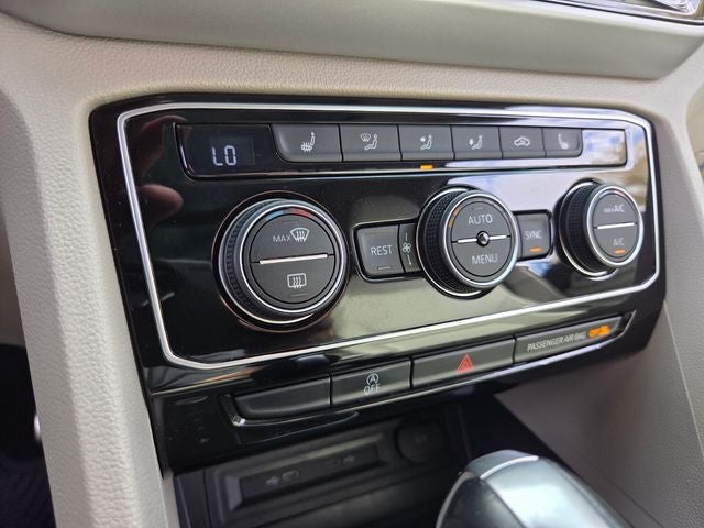 2021 Volkswagen Atlas 3.6L V6 SEL R-Line