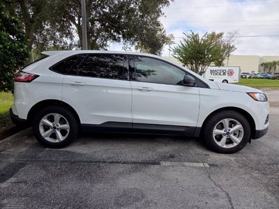 2022 Ford Edge SE
