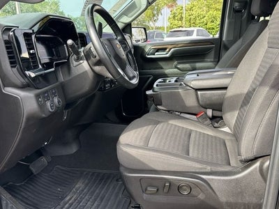 2025 Chevrolet Silverado 1500 LT LT1