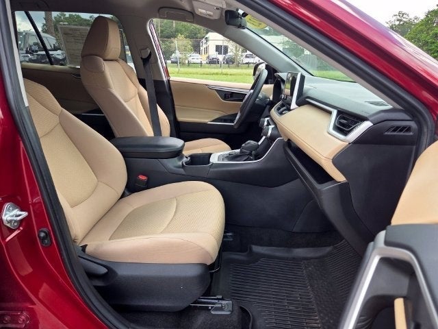 2023 Toyota RAV4 Hybrid LE