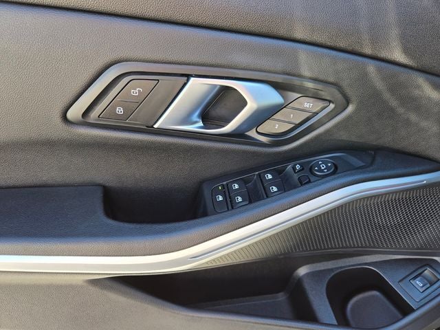 2025 BMW 3 Series 330i
