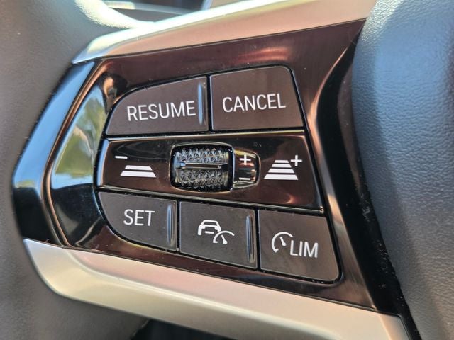 2025 BMW 3 Series 330i