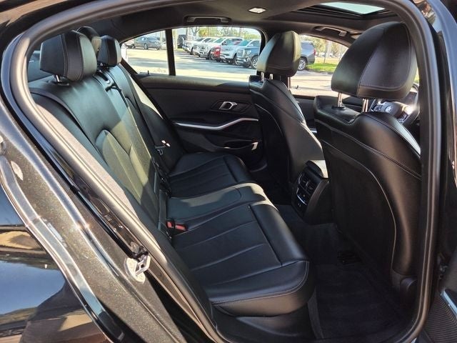 2025 BMW 3 Series 330i