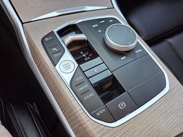 2025 BMW 3 Series 330i