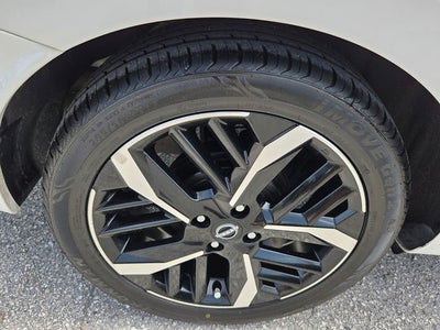 2024 Nissan Versa 1.6 SR