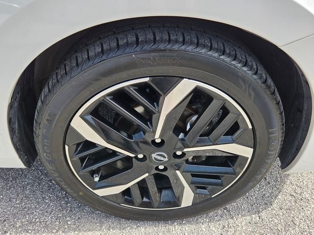 2024 Nissan Versa 1.6 SR