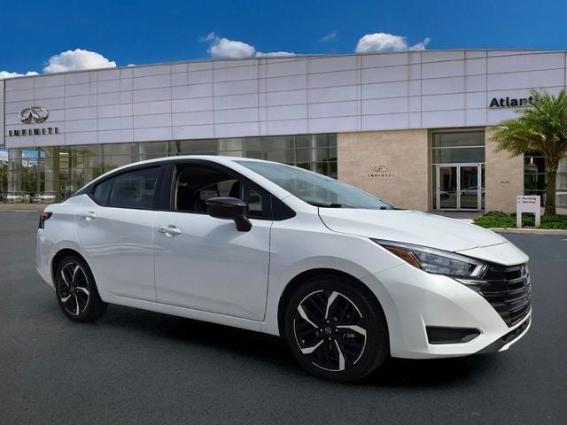 2024 Nissan Versa 1.6 SR