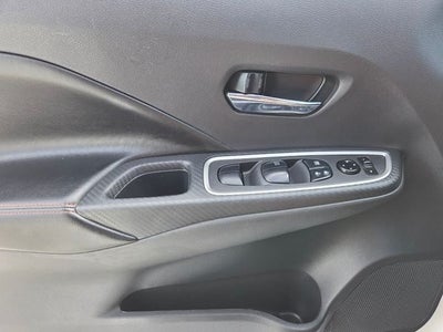 2024 Nissan Versa 1.6 SR