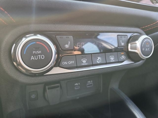 2024 Nissan Versa 1.6 SR
