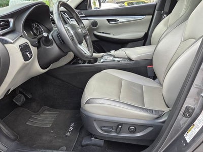 2023 INFINITI QX50 LUXE FWD