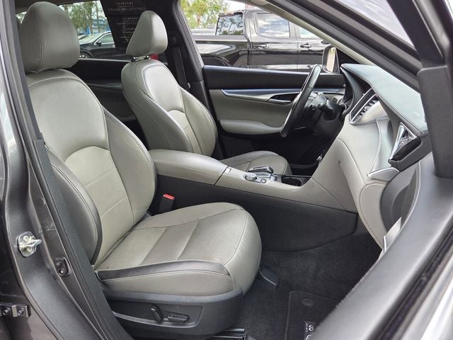 2023 INFINITI QX50 LUXE FWD