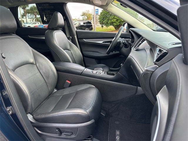 2023 INFINITI QX50 LUXE FWD