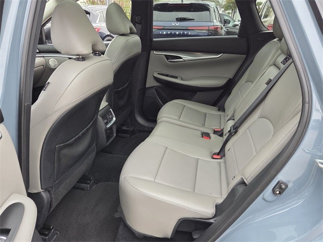 2023 INFINITI QX50 LUXE FWD