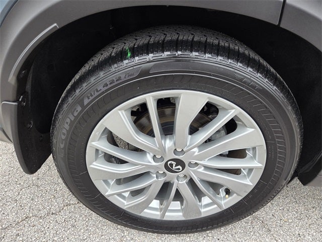 2023 INFINITI QX50 LUXE FWD