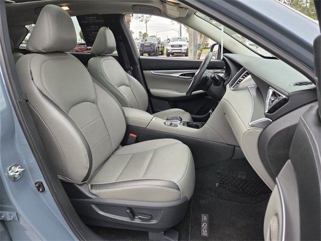 2023 INFINITI QX50 LUXE FWD