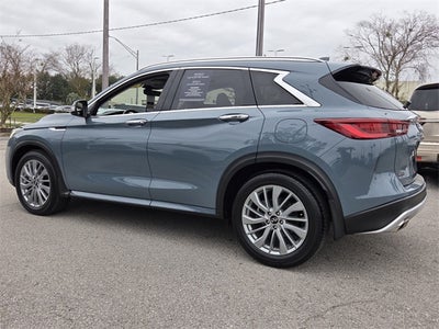 2023 INFINITI QX50 LUXE FWD