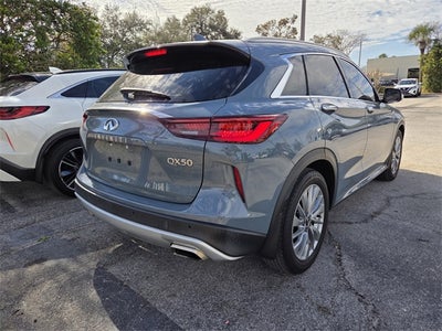 2023 INFINITI QX50 LUXE FWD