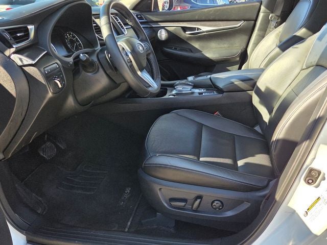 2023 INFINITI QX50 LUXE AWD