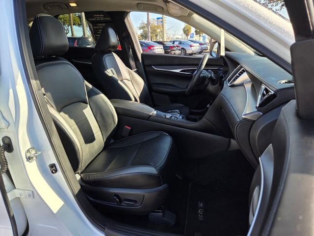 2023 INFINITI QX50 LUXE AWD