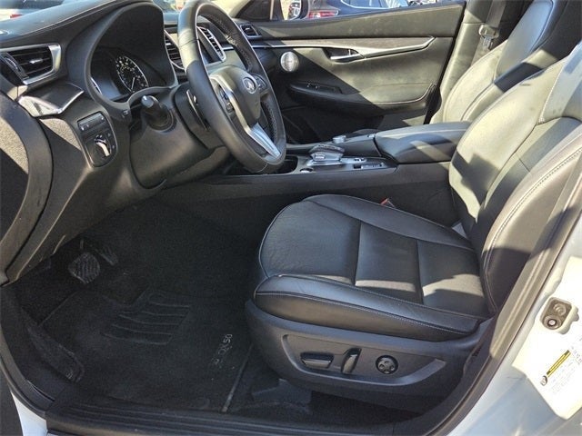 2023 INFINITI QX50 LUXE AWD