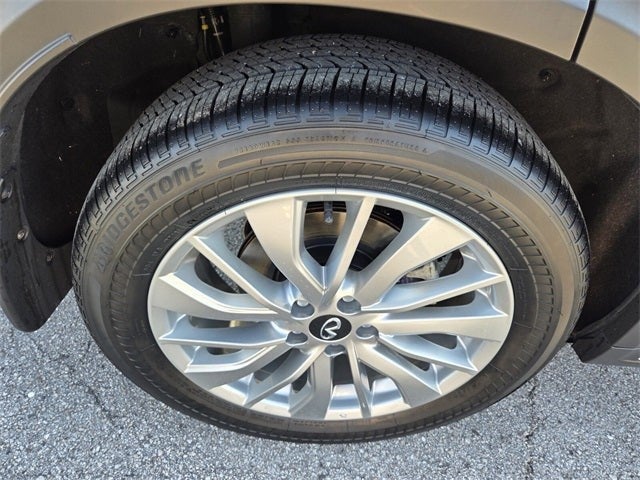 2023 INFINITI QX50 LUXE AWD