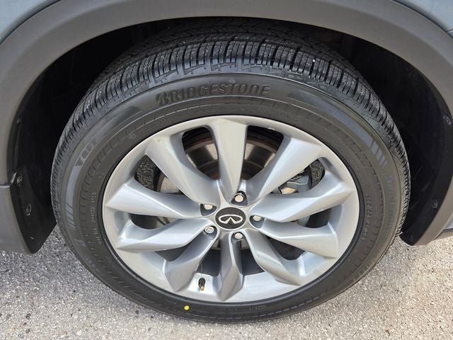 2022 INFINITI QX50 ESSENTIAL AWD