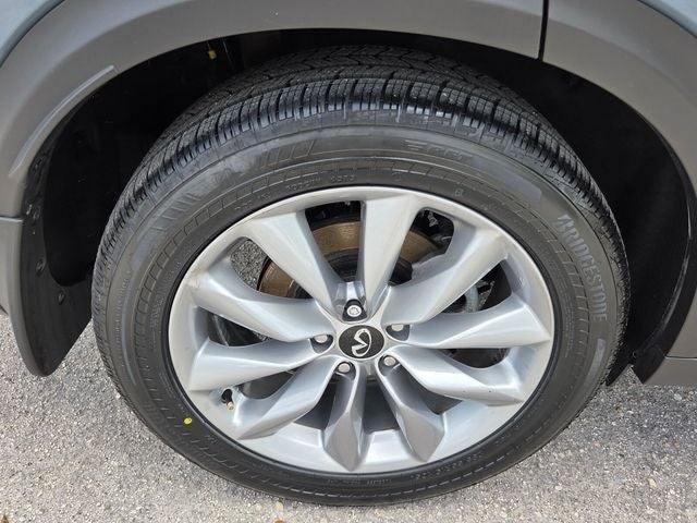 2022 INFINITI QX50 ESSENTIAL AWD