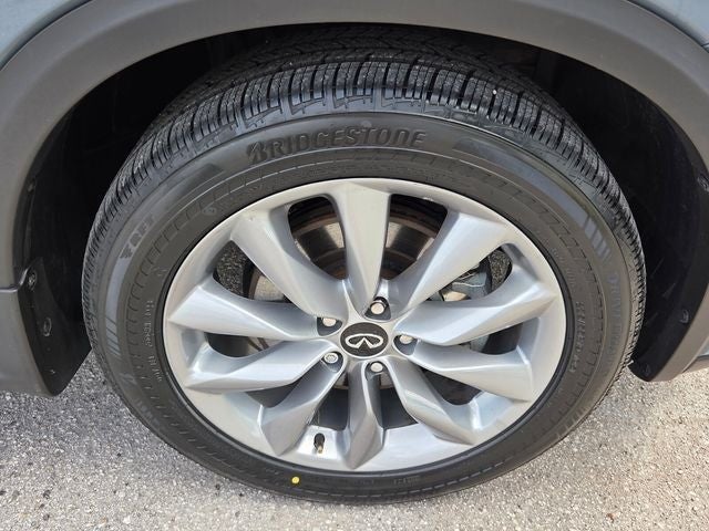 2022 INFINITI QX50 ESSENTIAL AWD