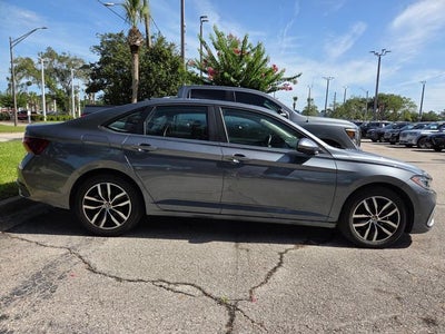 2025 Volkswagen Jetta 1.5T SE