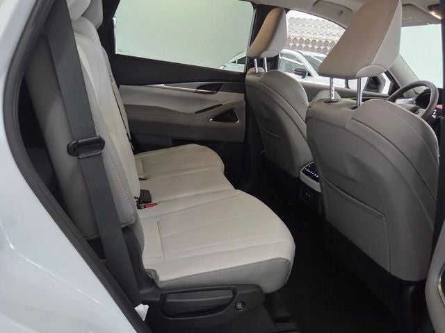 2027 INFINITI QX60 Luxe FWD