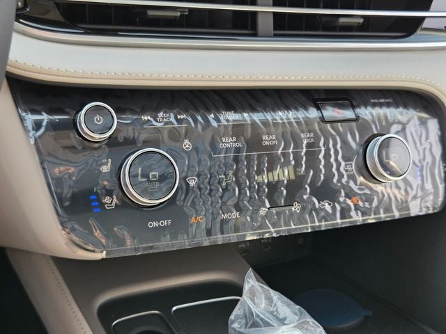 2027 INFINITI QX60 Luxe FWD