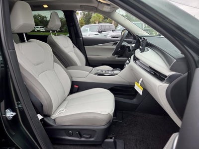 2027 INFINITI QX60 Luxe FWD