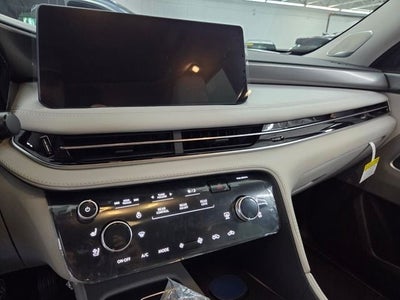 2027 INFINITI QX60 Luxe FWD