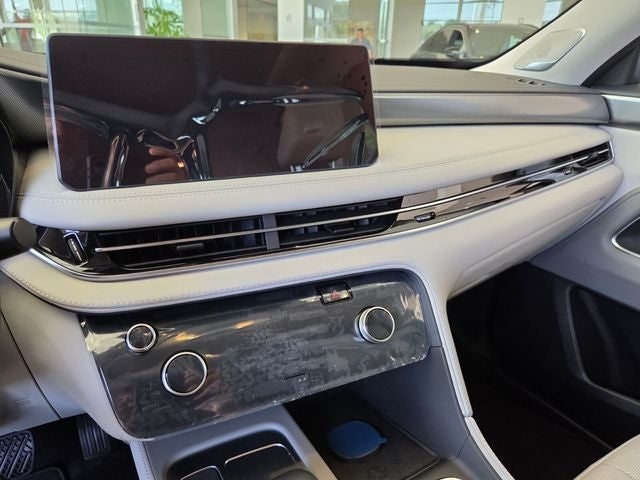 2027 INFINITI QX60 Luxe FWD