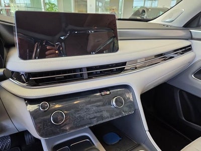 2027 INFINITI QX60 Luxe FWD