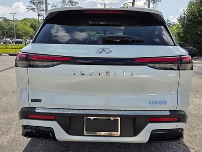 2025 INFINITI QX60 LUXE